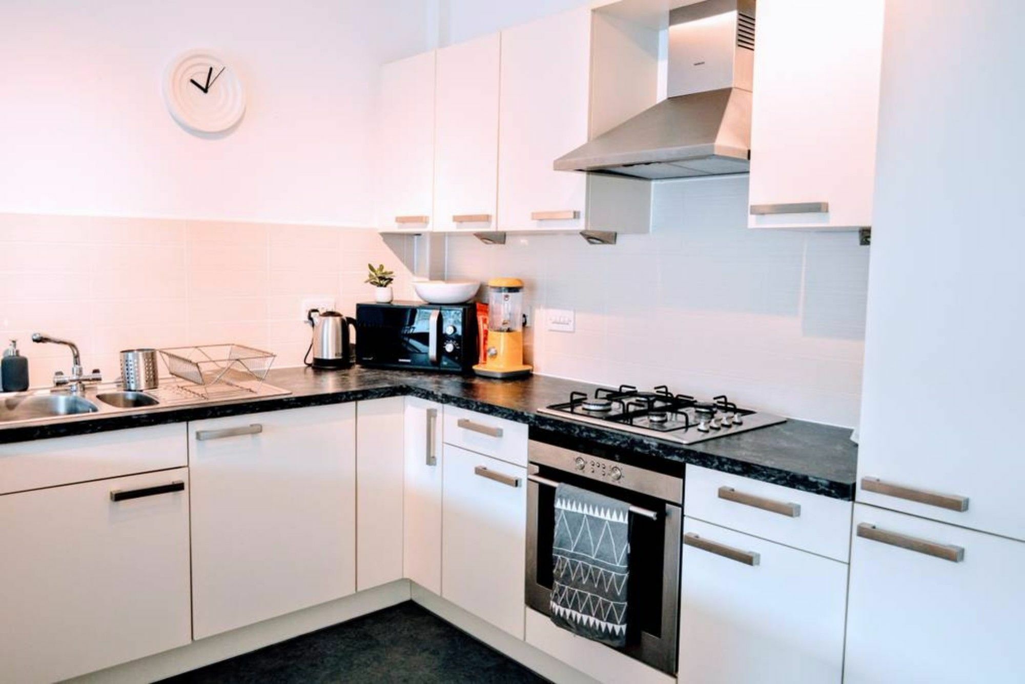 Beautifully Renovated Apartment -Central EDI Buitenkant foto